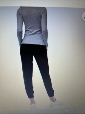 Aritzia Black Slim Jogger Pants